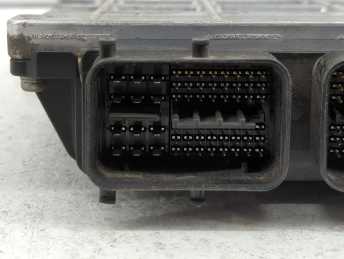 2008-2009 Lexus Es350 PCM Engine Control Computer ECU ECM PCU OEM P/N:89661-33E71 89661-33E70 Fits Fits 2008 2009 OEM Used A