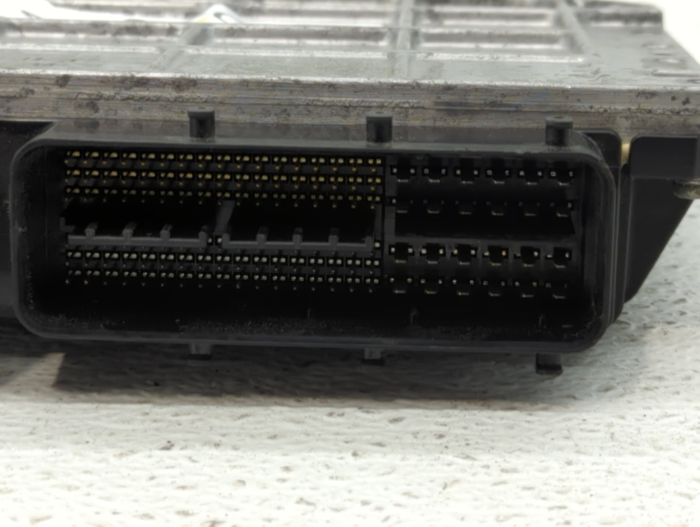 2008-2009 Lexus Es350 PCM Engine Control Computer ECU ECM PCU OEM P/N:89661-33E71 89661-33E70 Fits Fits 2008 2009 OEM Used A