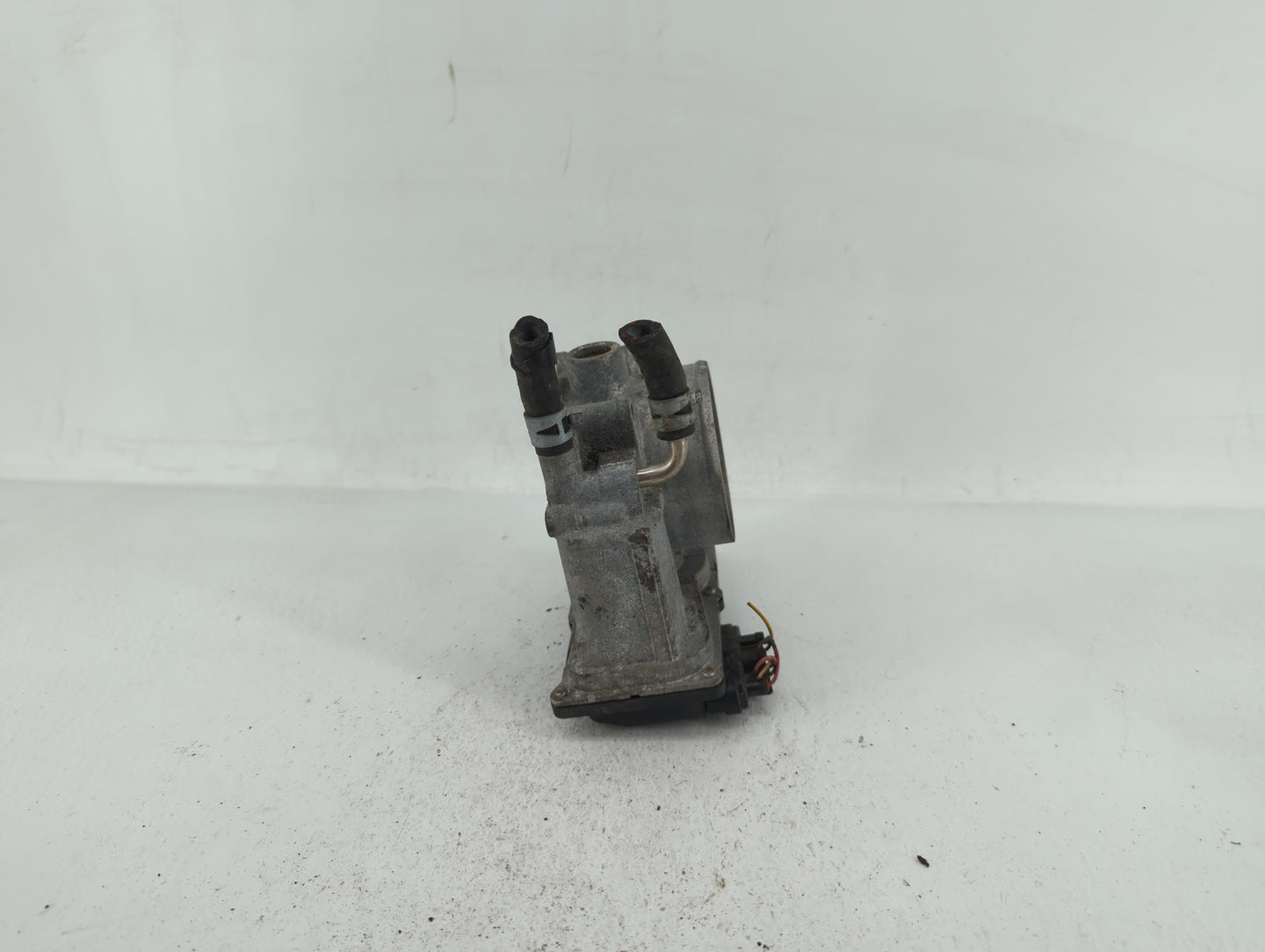 2007-2018 Lexus Es350 Throttle Body P/N:22030-31030 Fits OEM Used Auto Parts - Oemusedautoparts1.com