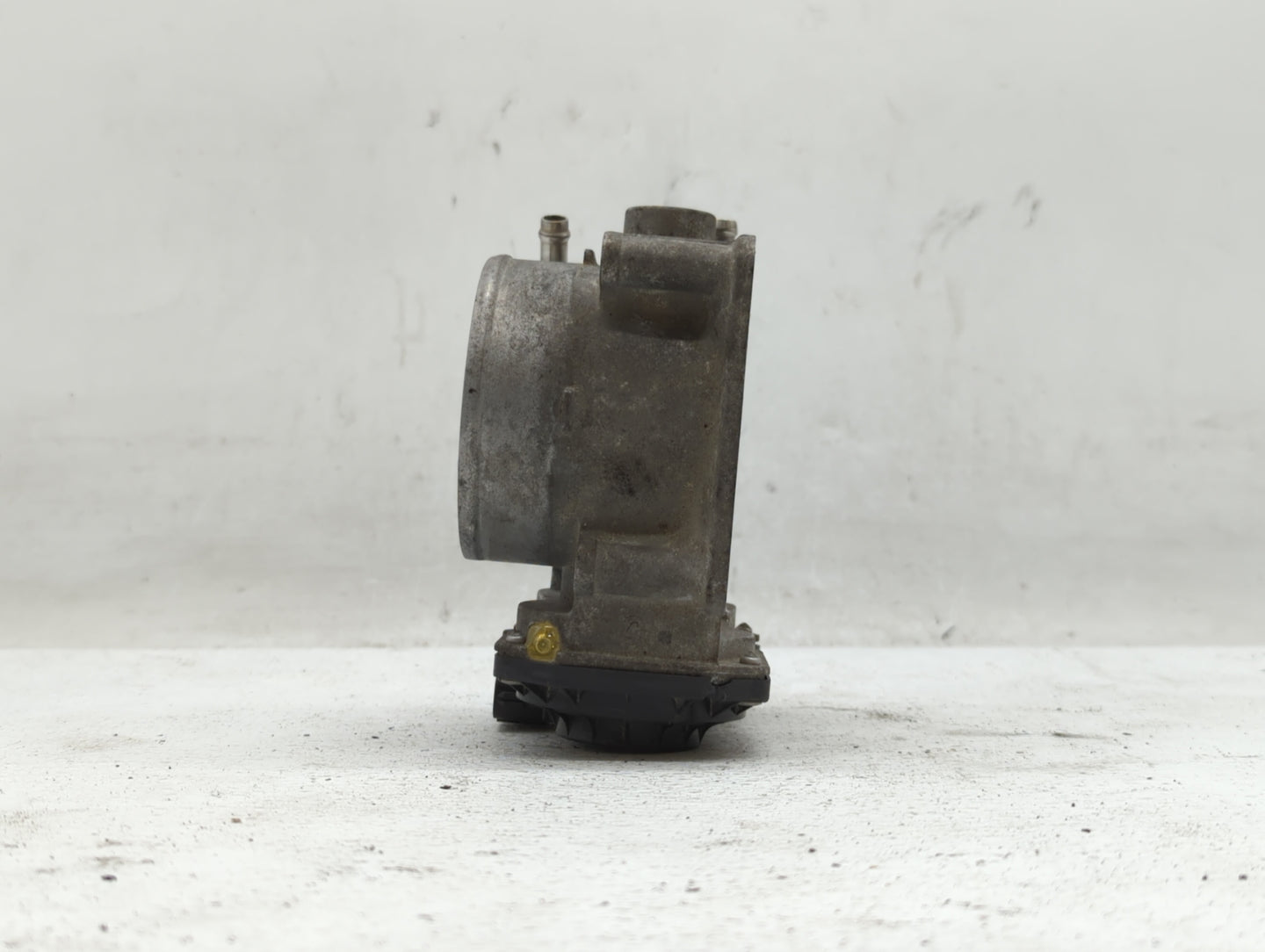 2007-2018 Lexus Es350 Throttle Body P/N:22030-0P050 22030-31030 Fits OEM Used Auto Parts - Oemusedautoparts1.com