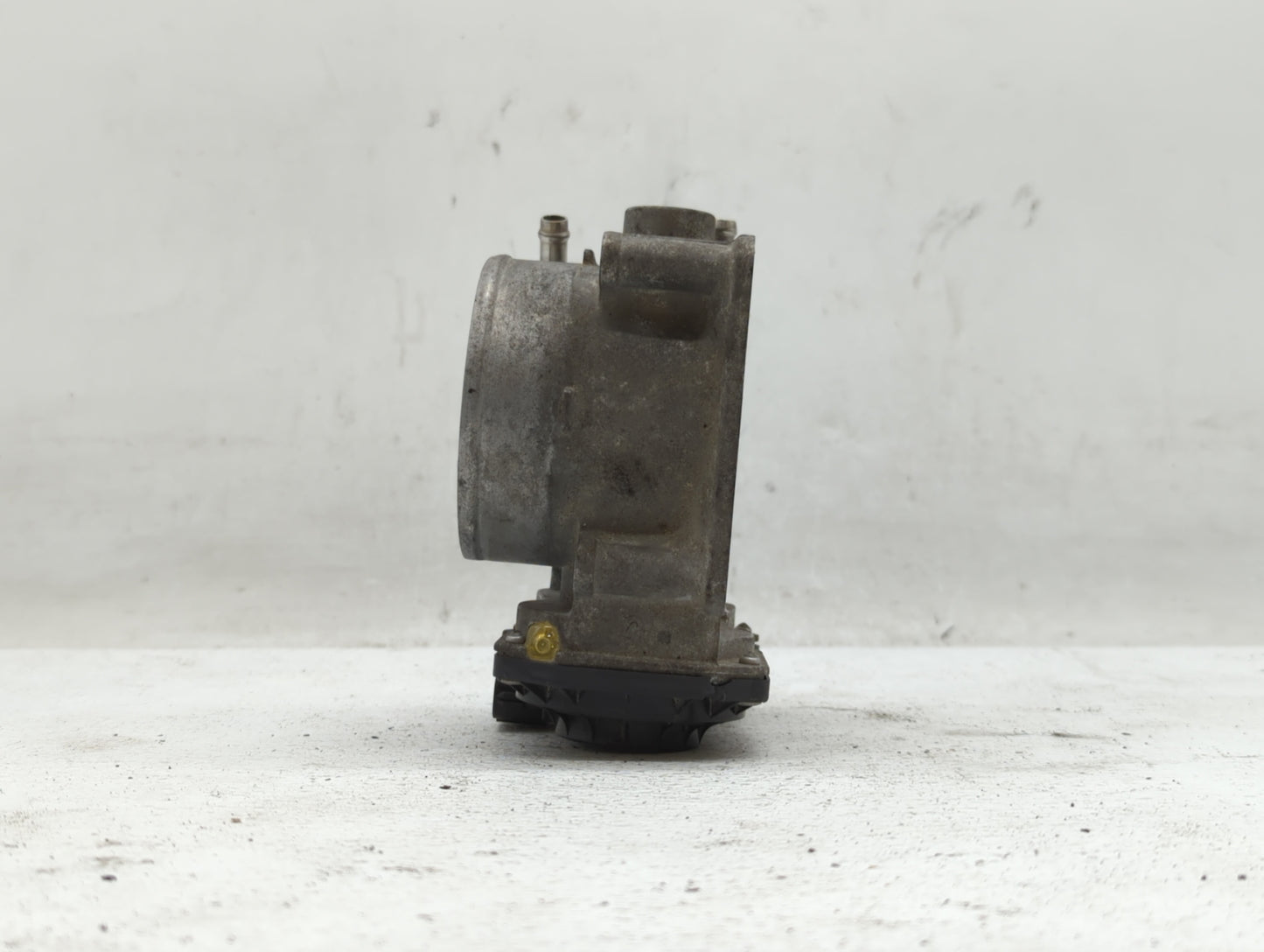 2007-2018 Lexus Es350 Throttle Body P/N:22030-0P050 22030-31030 Fits OEM Used Auto Parts - Oemusedautoparts1.com