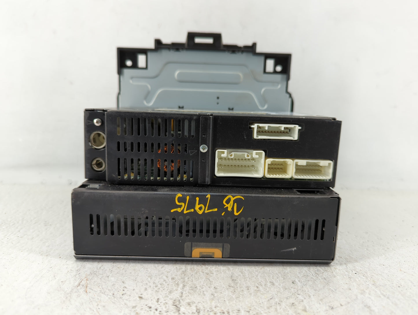 2007-2009 Lexus Es350 Radio AM FM Cd Player Receiver Replacement P/N:86120-33720 Fits Fits 2007 2008 2009 OEM Used Auto Part