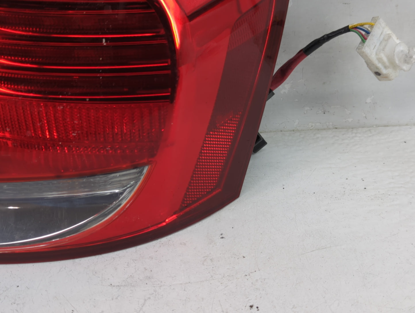 2007-2011 Lexus Gs350 Tail Light Assembly Passenger Right OEM Fits Fits 2006 2007 2008 2009 2010 2011 OEM Used Auto Parts - 