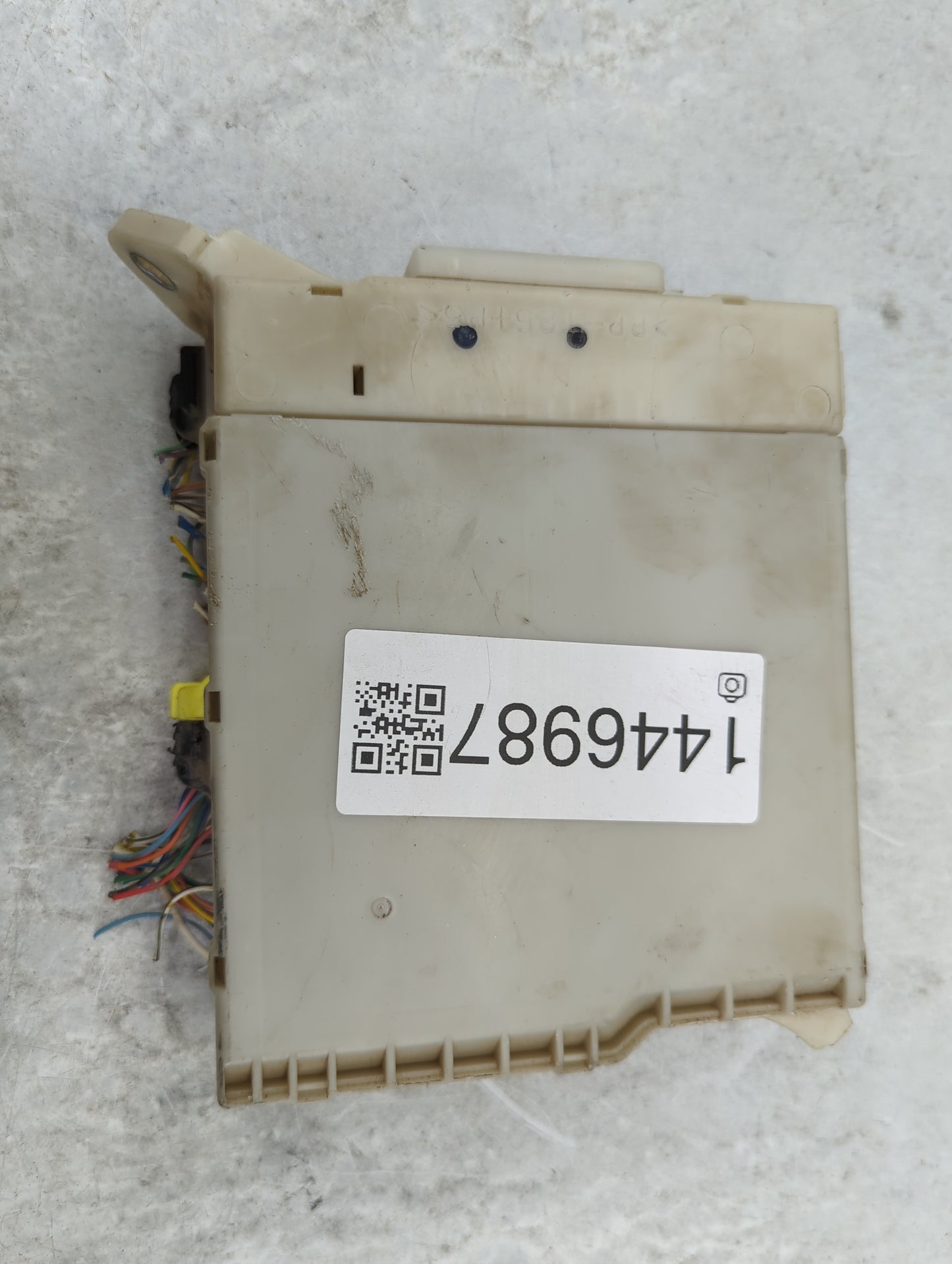 2007-2011 Lexus Gs350 Body Control Module Bcm Inner Cabin Fuse Box - Oemusedautoparts1.com
