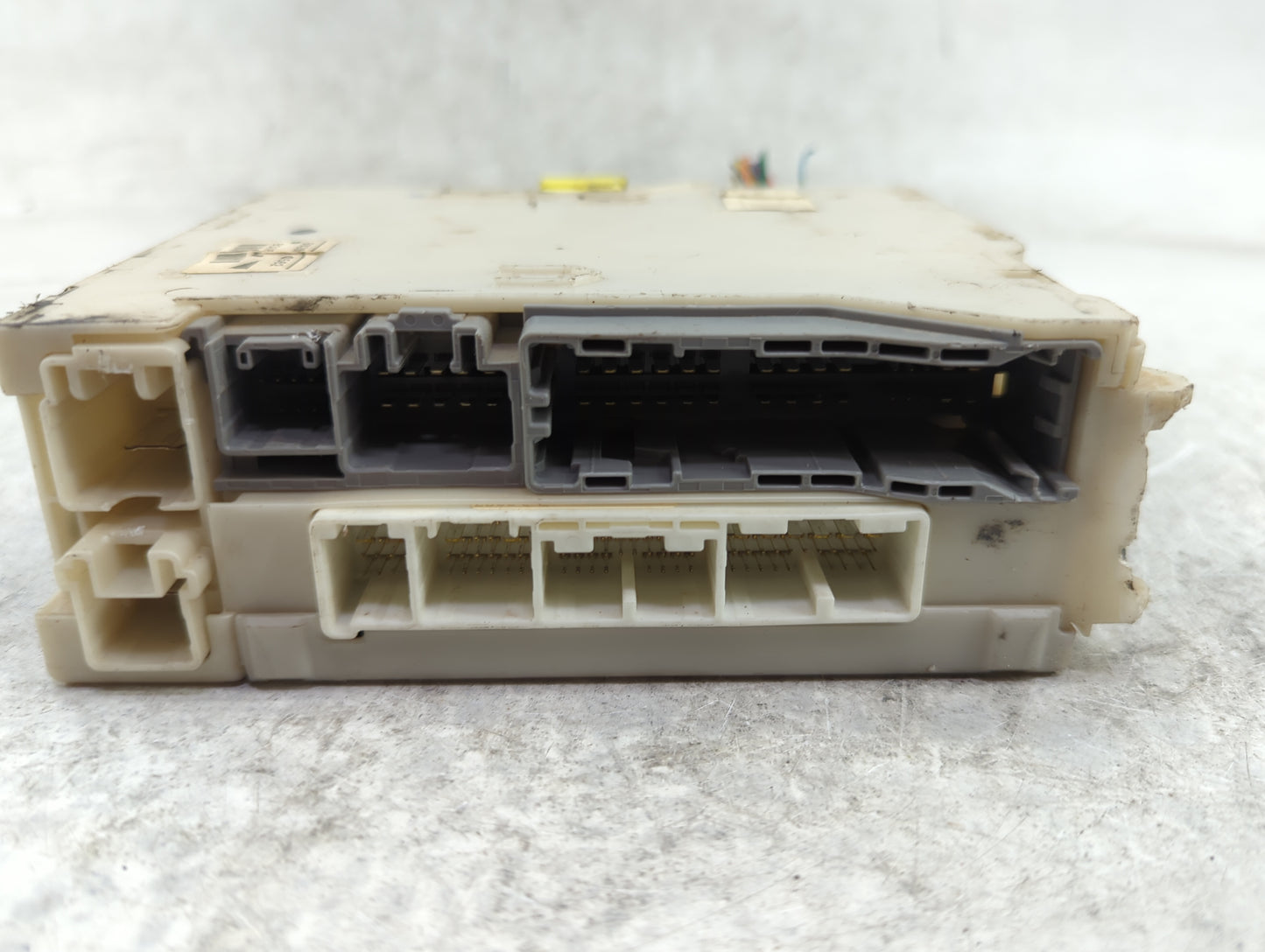 2007-2011 Lexus Gs350 Body Control Module Bcm Inner Cabin Fuse Box - Oemusedautoparts1.com