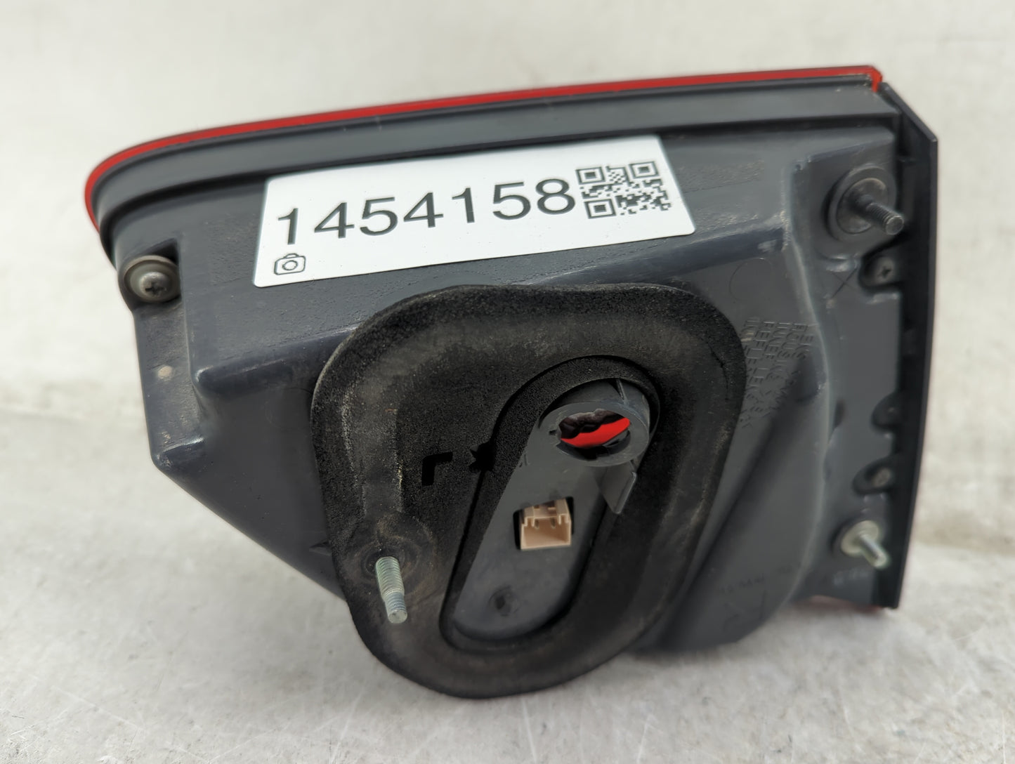 2007-2011 Lexus Gs350 Tail Light Assembly Passenger Right OEM Fits Fits 2006 2007 2008 2009 2010 2011 OEM Used Auto Parts - 