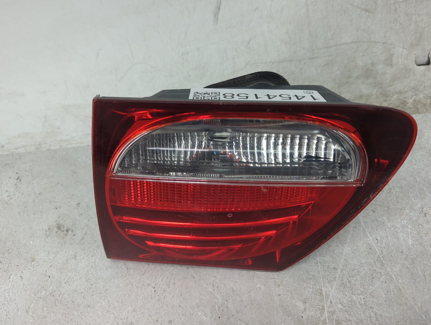 2007-2011 Lexus Gs350 Tail Light Assembly Passenger Right OEM Fits Fits 2006 2007 2008 2009 2010 2011 OEM Used Auto Parts - 