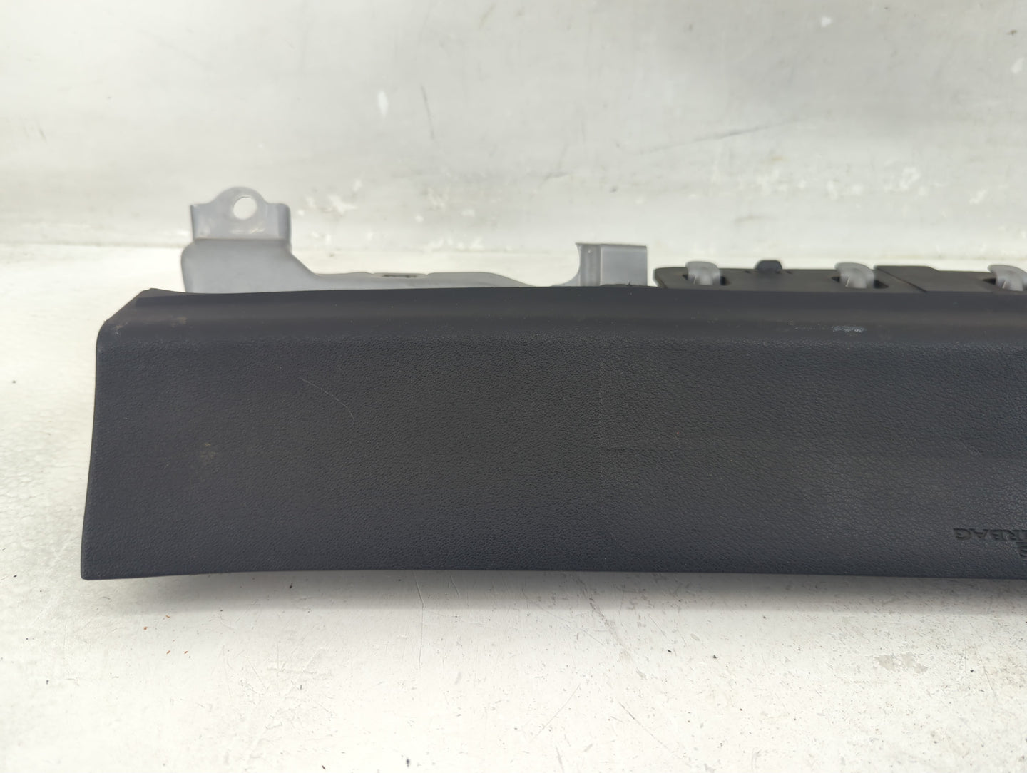 2006-2015 Lexus Is250 Air Bag Passenger Right Knee OEM Fits Fits 2006 2007 2008 2009 2010 2011 2012 2013 2014 2015 OEM Used 