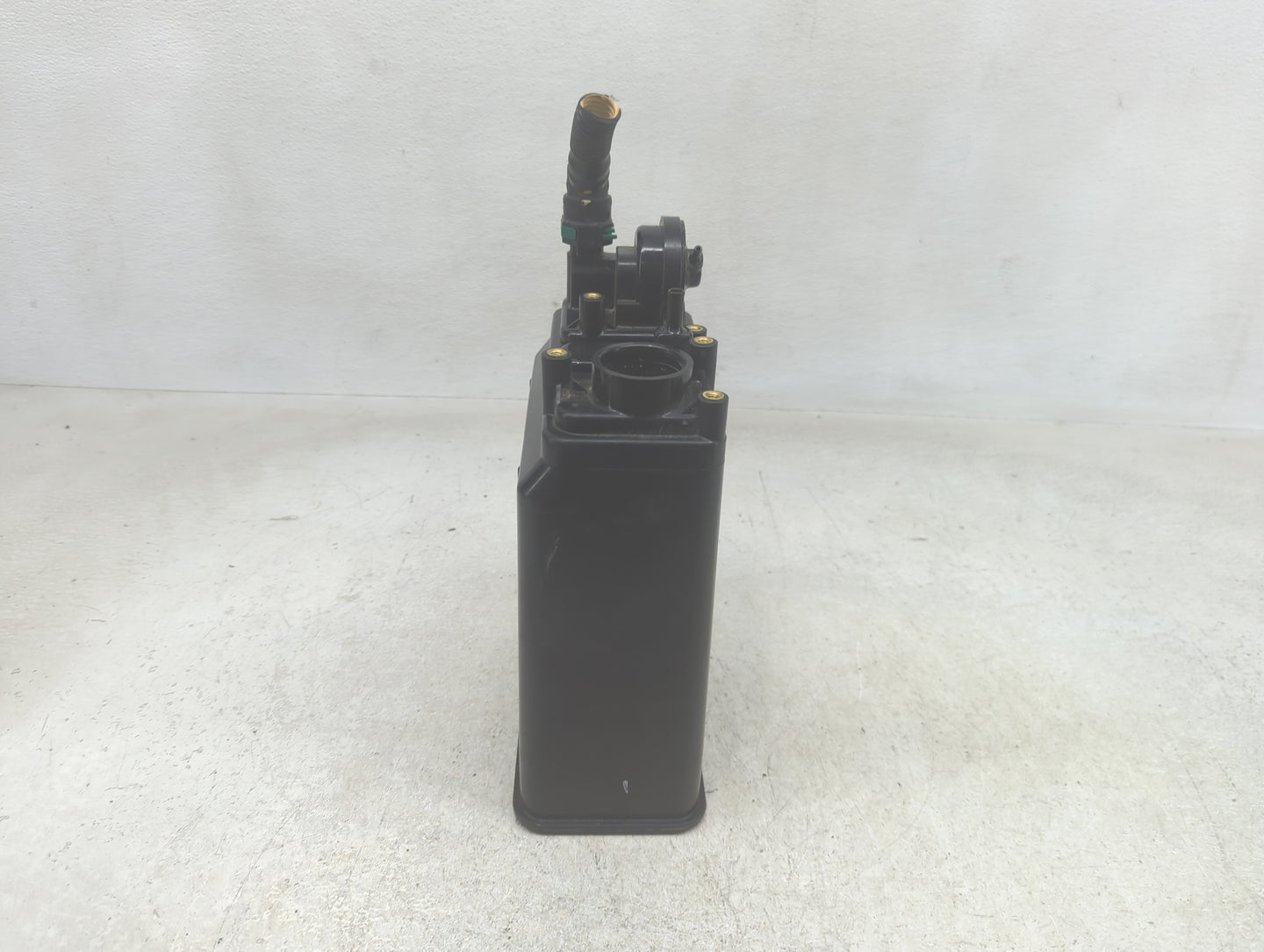 2008 Lexus Is250 Fuel Vapor Charcoal Canister - Oemusedautoparts1.com