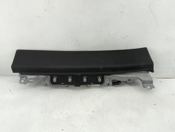 2006-2015 Lexus Is250 Air Bag Passenger Right Knee OEM Fits Fits 2006 2007 2008 2009 2010 2011 2012 2013 2014 2015 OEM Used 