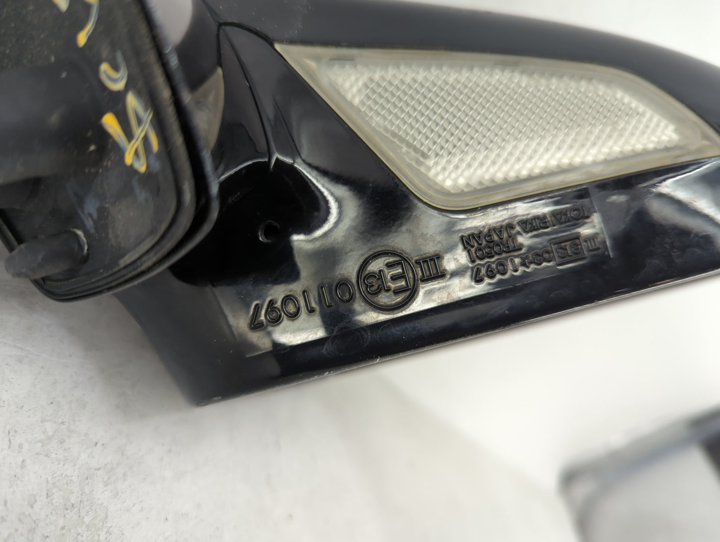 2006-2008 Lexus Is250 Driver Side View Mirror - Left Door Mirror OEM Used - Oemusedautoparts1.com