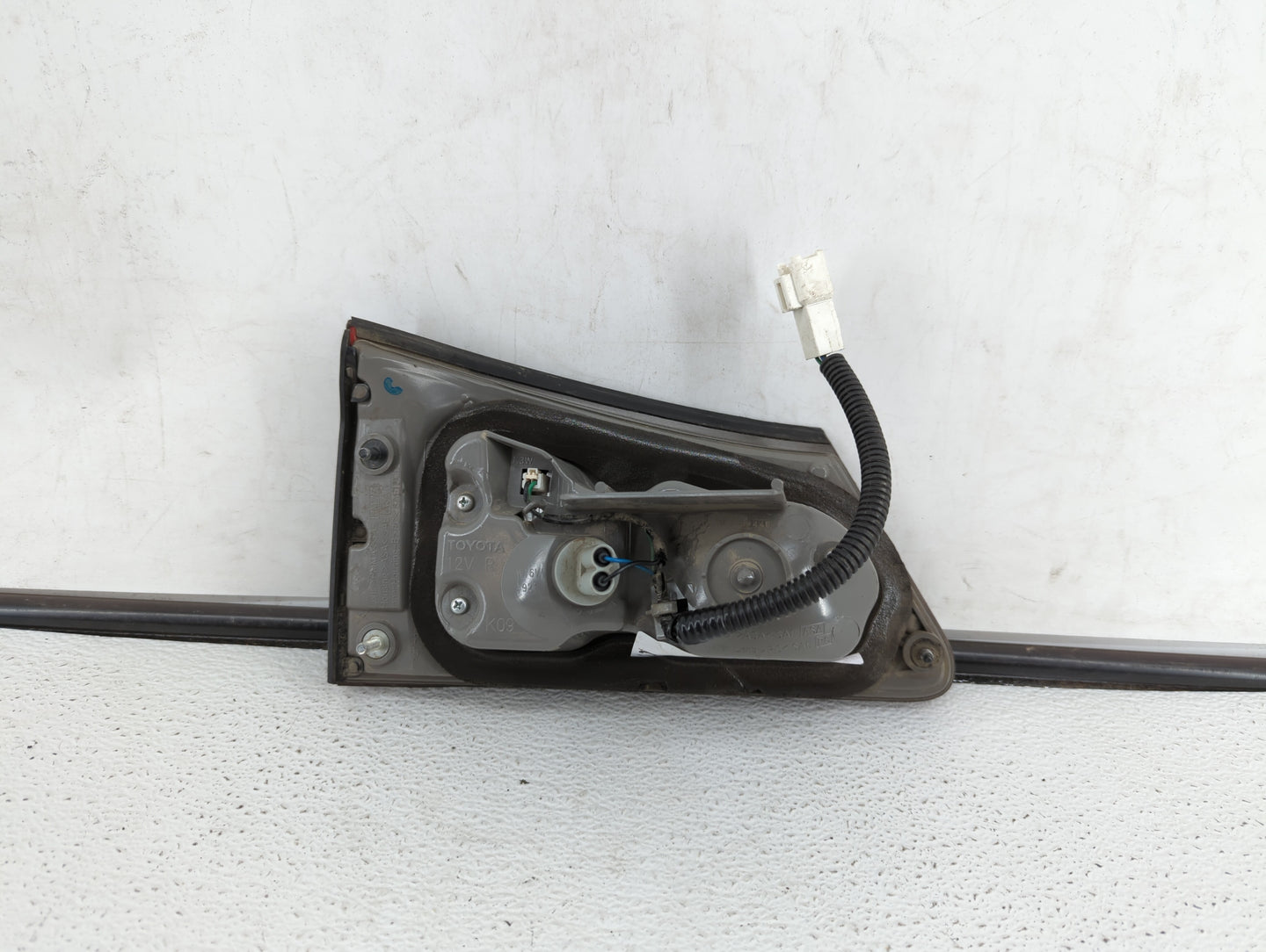 2006-2008 Lexus Is250 Tail Light Assembly Passenger Right OEM P/N:E111184 Fits Fits 2006 2007 2008 OEM Used Auto Parts - Oem