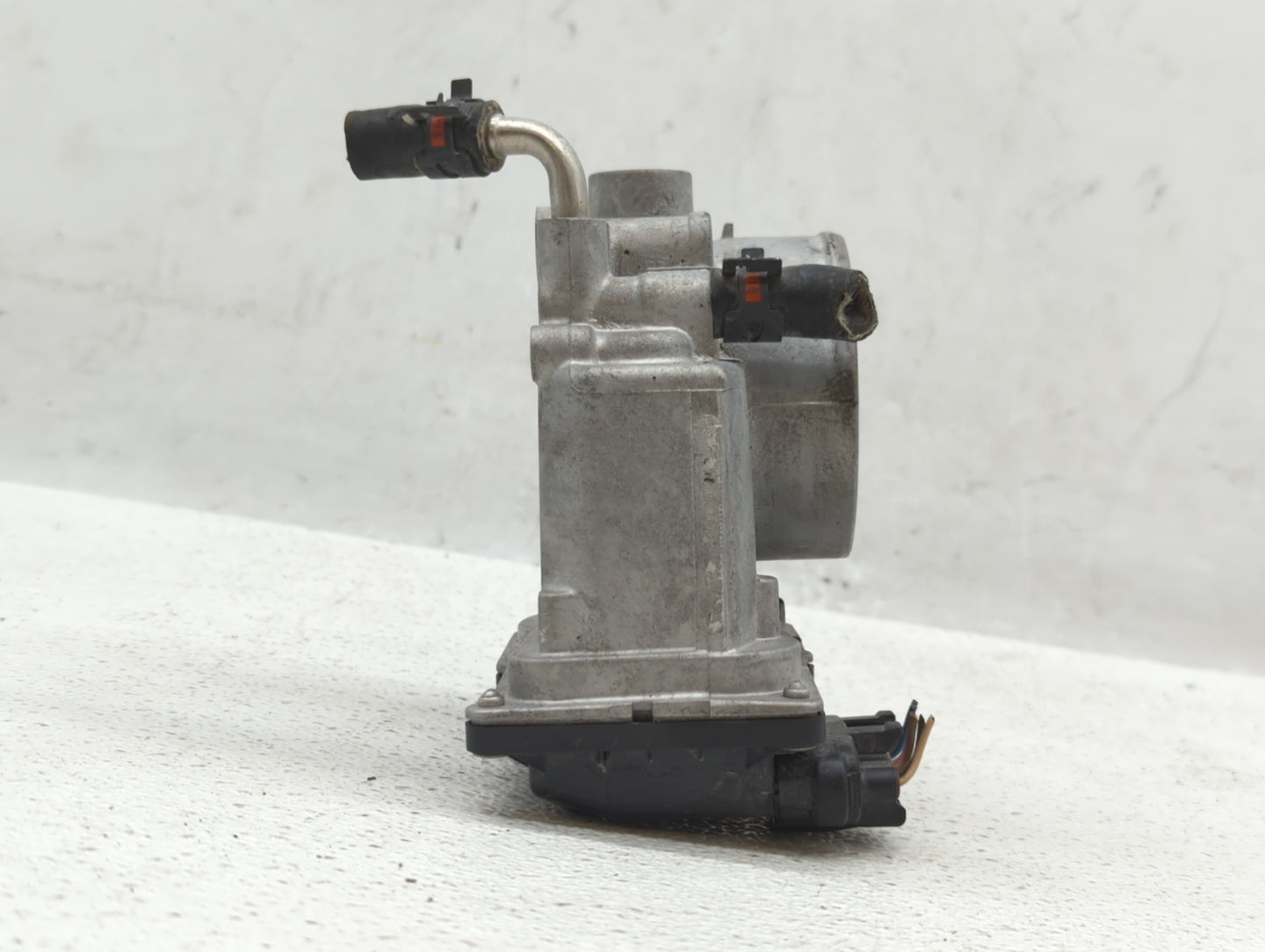 2006-2015 Lexus Is250 Throttle Body P/N:22030-31020 Fits Fits 2006 2007 2008 2009 2010 2011 2012 2013 2014 2015 OEM Used Aut