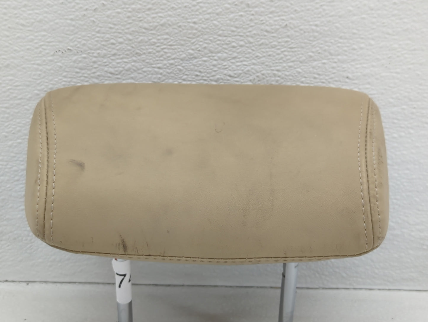 2008 Lexus Is250 Headrest Head Rest Front Driver Passenger Seat Fits OEM Used Auto Parts - Oemusedautoparts1.com