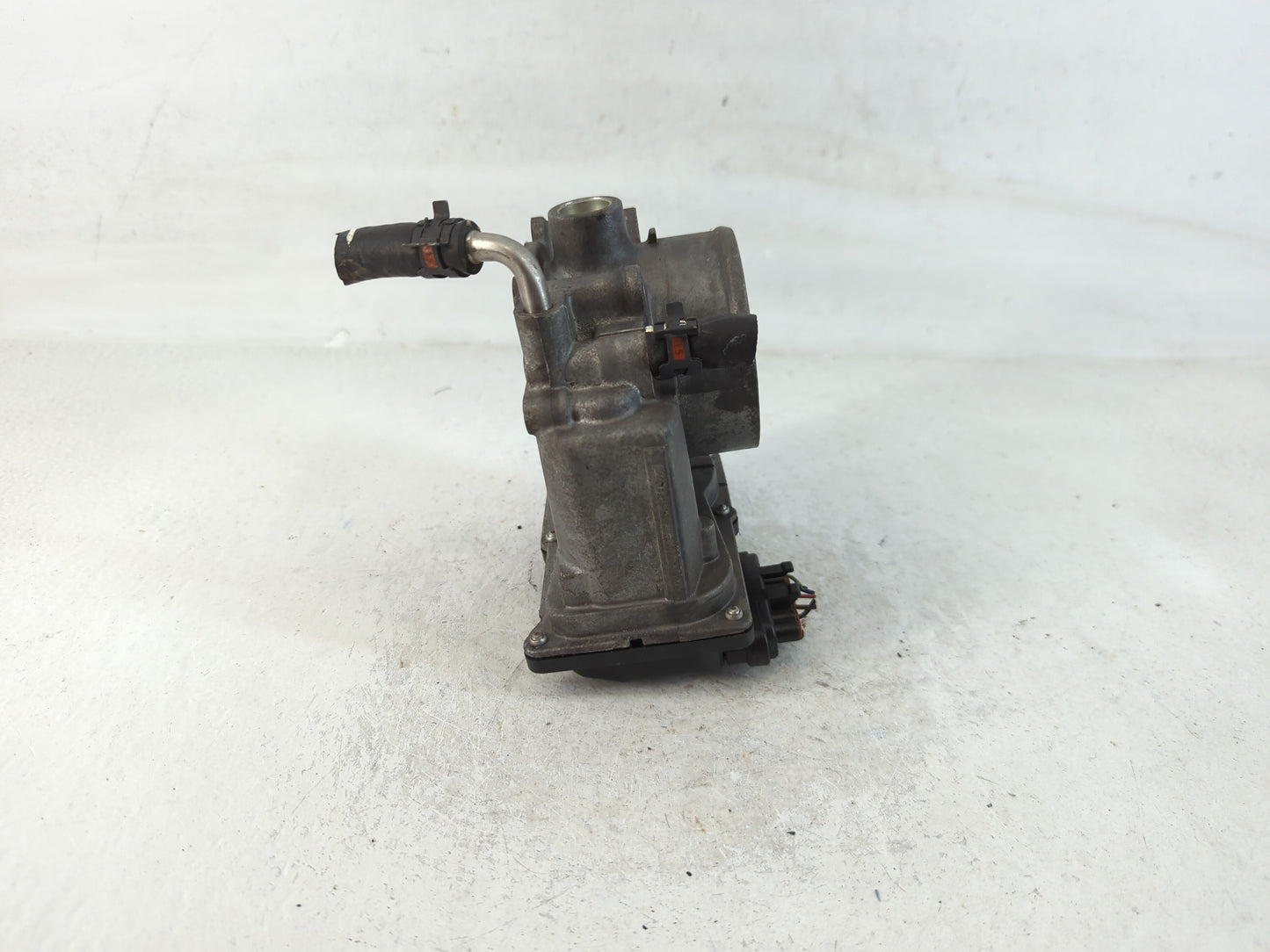 2006-2015 Lexus Is250 Throttle Body P/N:22030-31020 Fits Fits 2006 2007 2008 2009 2010 2011 2012 2013 2014 2015 OEM Used Aut