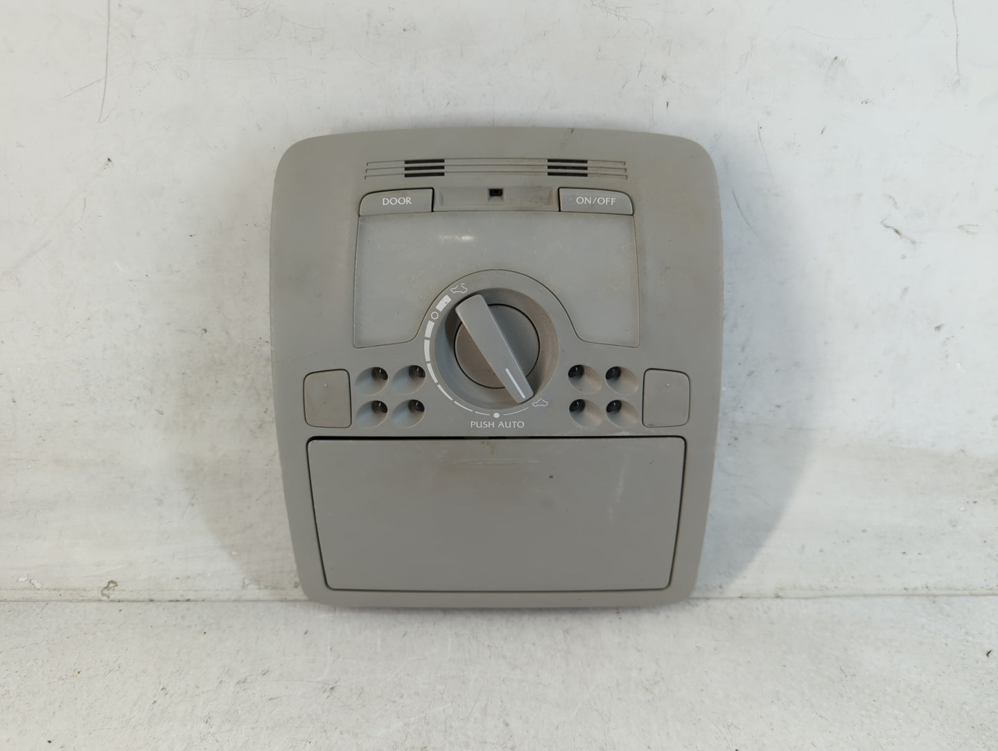 2008 Lexus Is250 Overhead Roof Console - Oemusedautoparts1.com