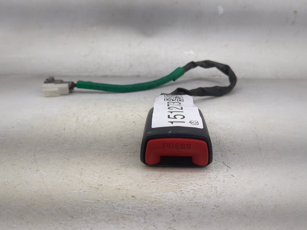 2008 Lexus Is350 Passenger Front Seatbelt Buckle - Oemusedautoparts1.com