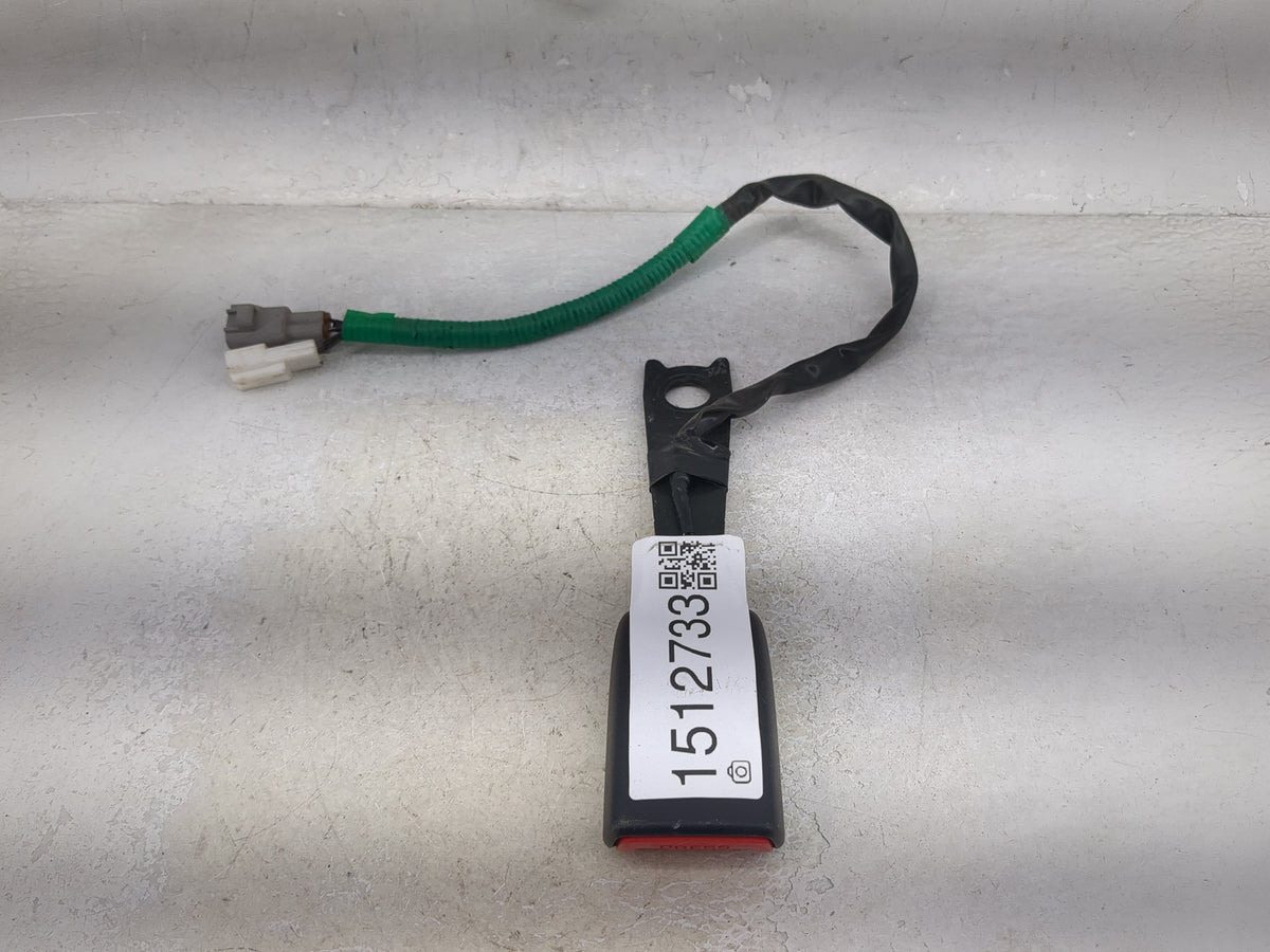 2008 Lexus Is350 Passenger Front Seatbelt Buckle - Oemusedautoparts1.com