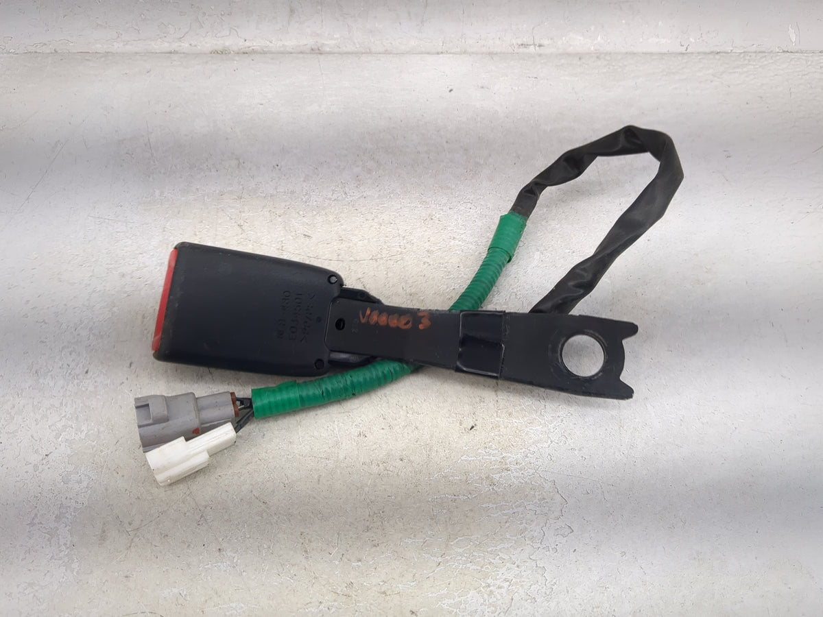 2008 Lexus Is350 Passenger Front Seatbelt Buckle - Oemusedautoparts1.com