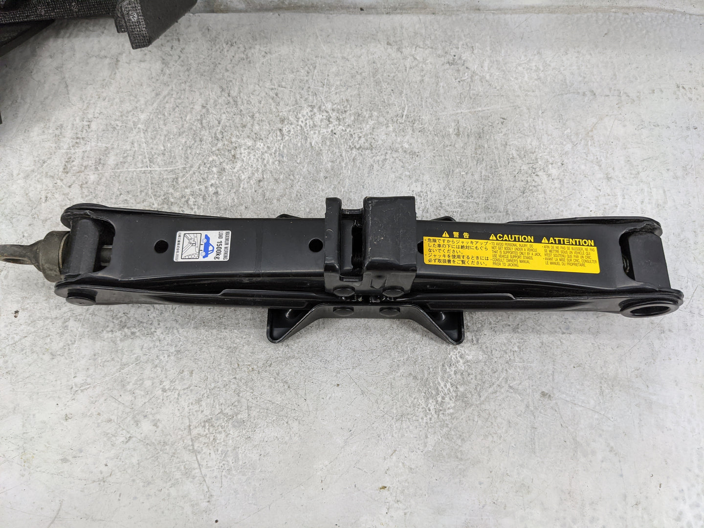 2008 Lexus Ls460 Spare Scissor Car Jack - Oemusedautoparts1.com