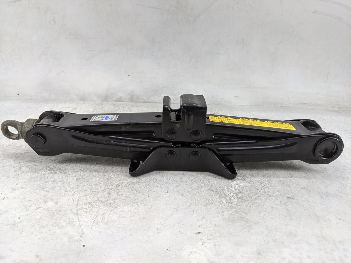 2008 Lexus Ls460 Spare Scissor Car Jack - Oemusedautoparts1.com