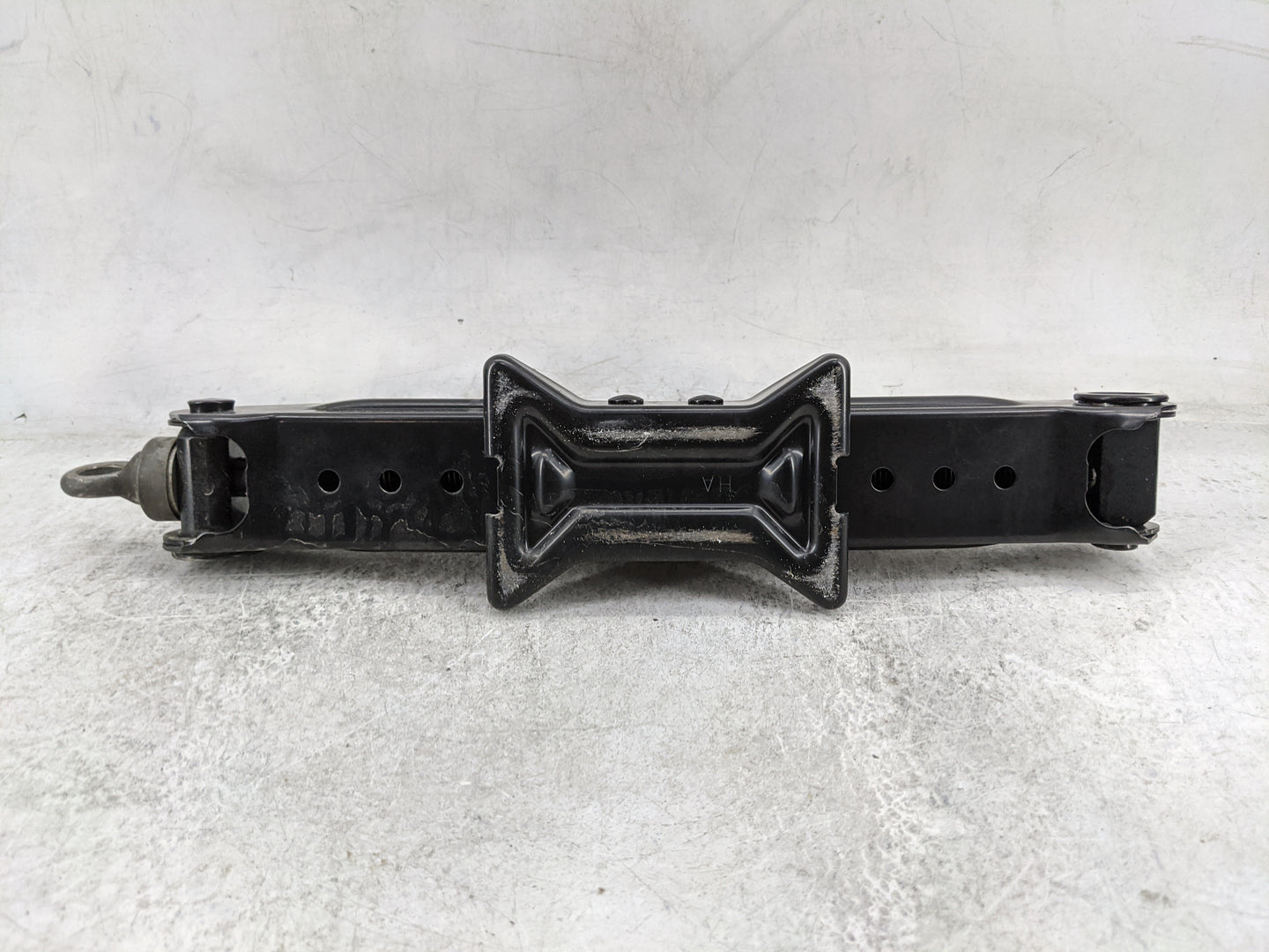 2008 Lexus Ls460 Spare Scissor Car Jack - Oemusedautoparts1.com