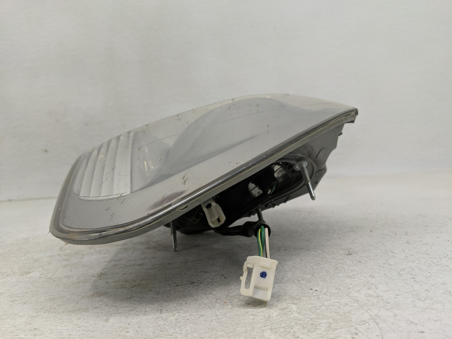 2007-2009 Lexus Rx350 Tail Light Assembly Passenger Right OEM Fits Fits 2004 2005 2006 2007 2008 2009 OEM Used Auto Parts - 