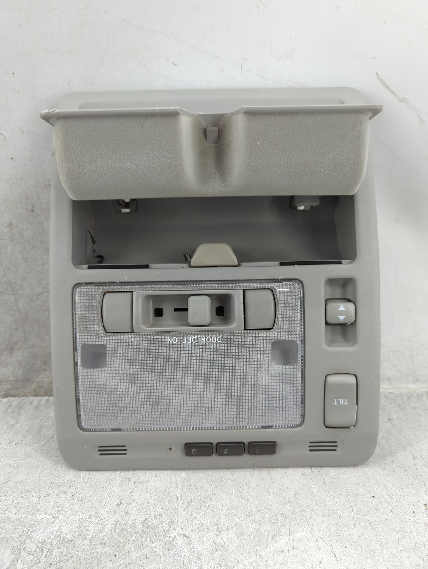 2008 Lexus Rx350 Overhead Roof Console - Oemusedautoparts1.com