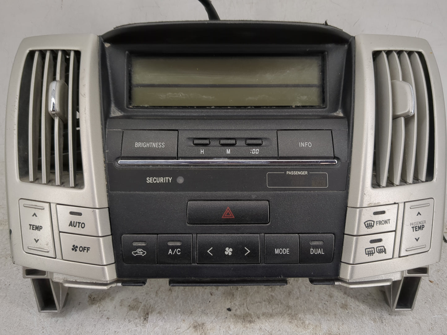 2008 Lexus Rx350 Climate Control Module Temperature AC/Heater Replacement P/N:84010-48290 Fits OEM Used Auto Parts - Oemused