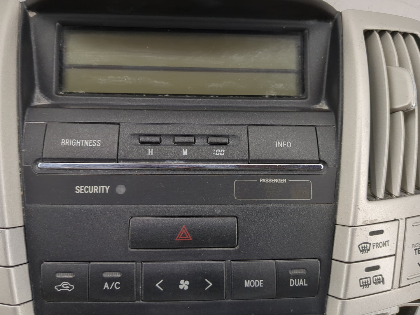 2008 Lexus Rx350 Climate Control Module Temperature AC/Heater Replacement P/N:84010-48290 Fits OEM Used Auto Parts - Oemused