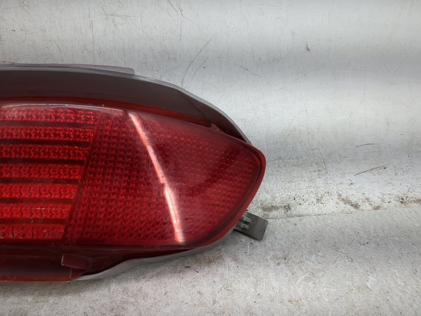 2007-2009 Lexus Rx350 Tail Light Assembly Passenger Right OEM Fits Fits 2004 2005 2006 2007 2008 2009 OEM Used Auto Parts - 