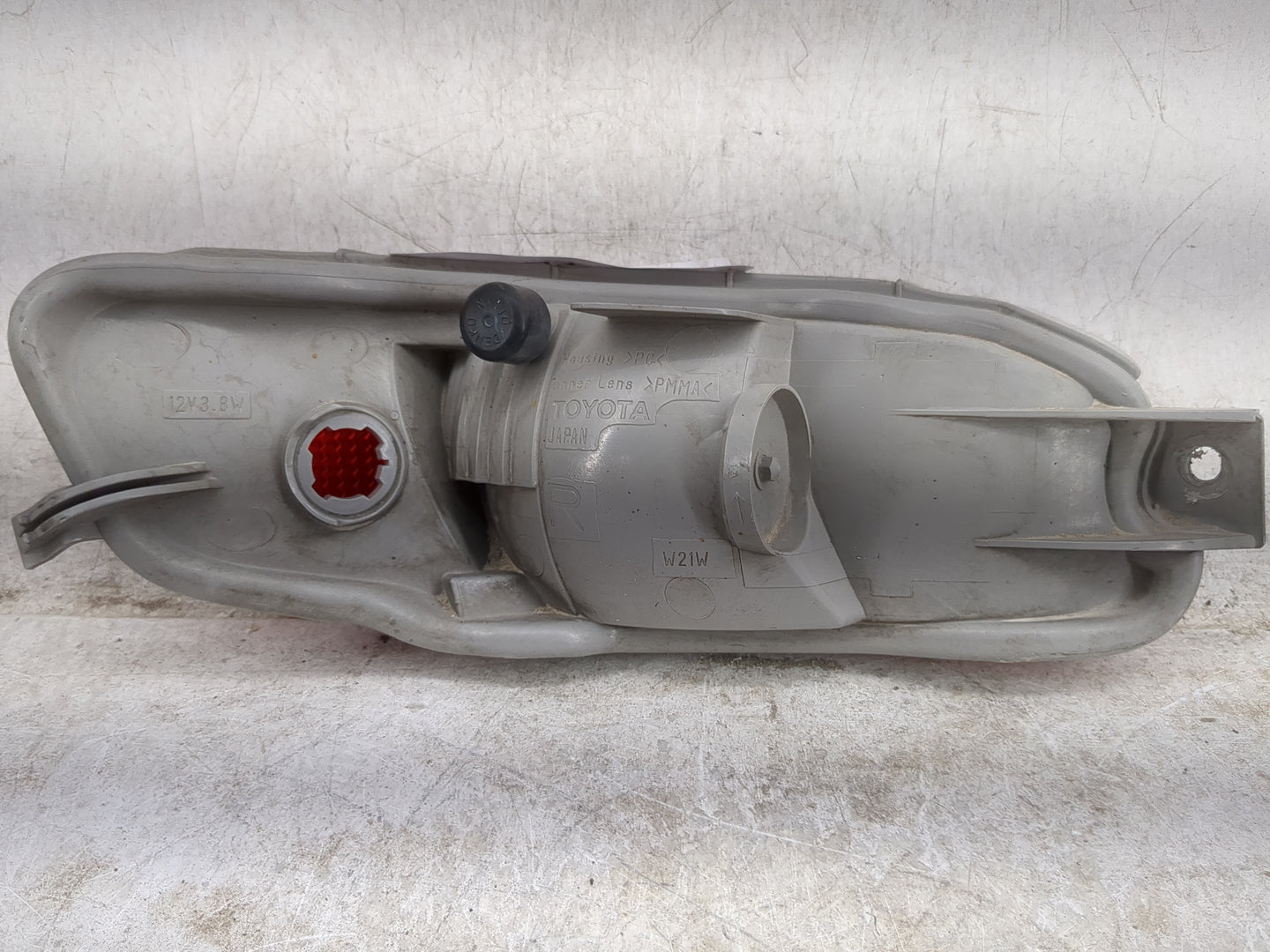 2007-2009 Lexus Rx350 Tail Light Assembly Passenger Right OEM Fits Fits 2004 2005 2006 2007 2008 2009 OEM Used Auto Parts - 
