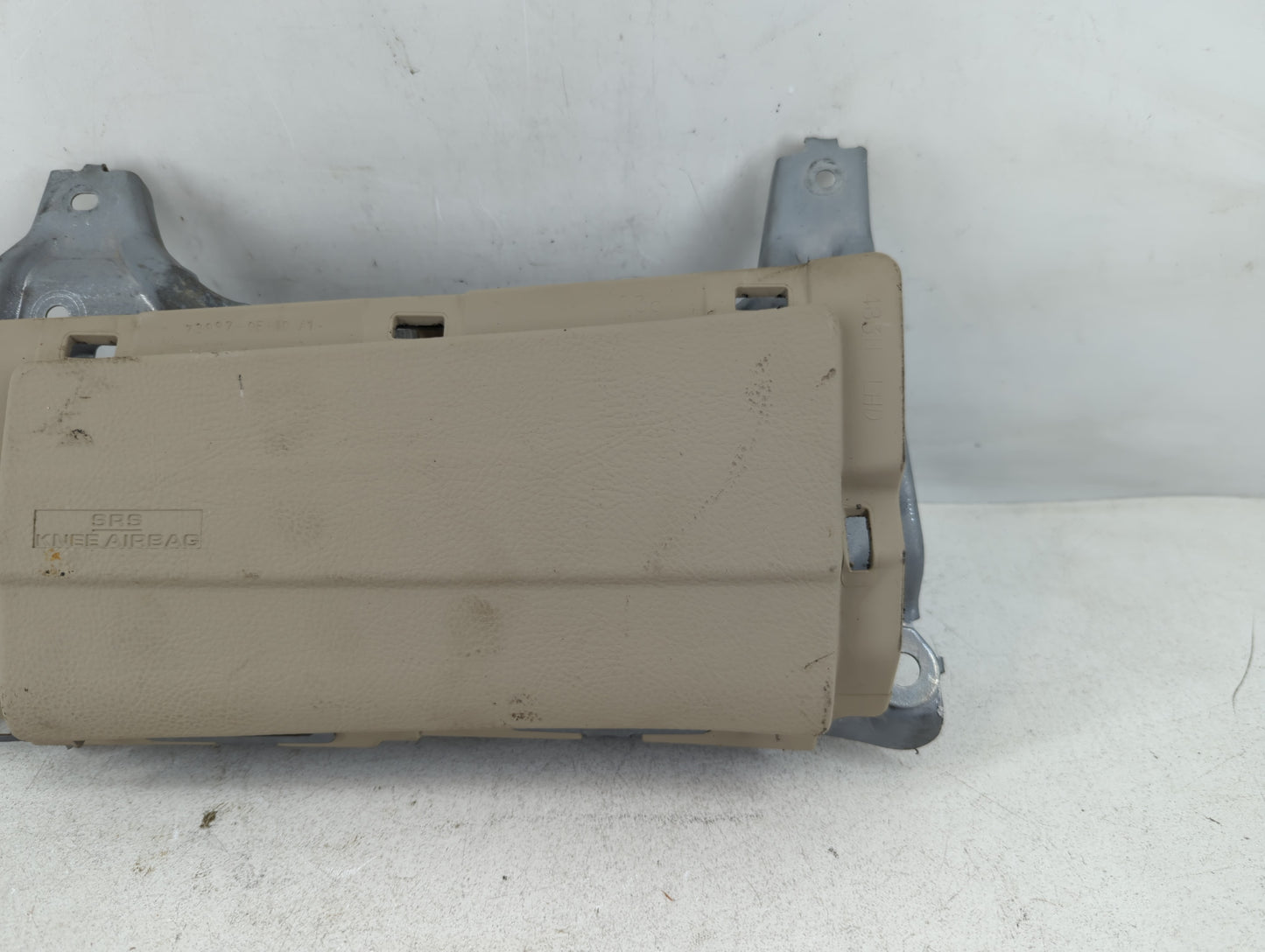 2007-2009 Lexus Rx350 Air Bag Driver Left Knee OEM Fits Fits 2004 2005 2006 2007 2008 2009 OEM Used Auto Parts - Oemusedauto
