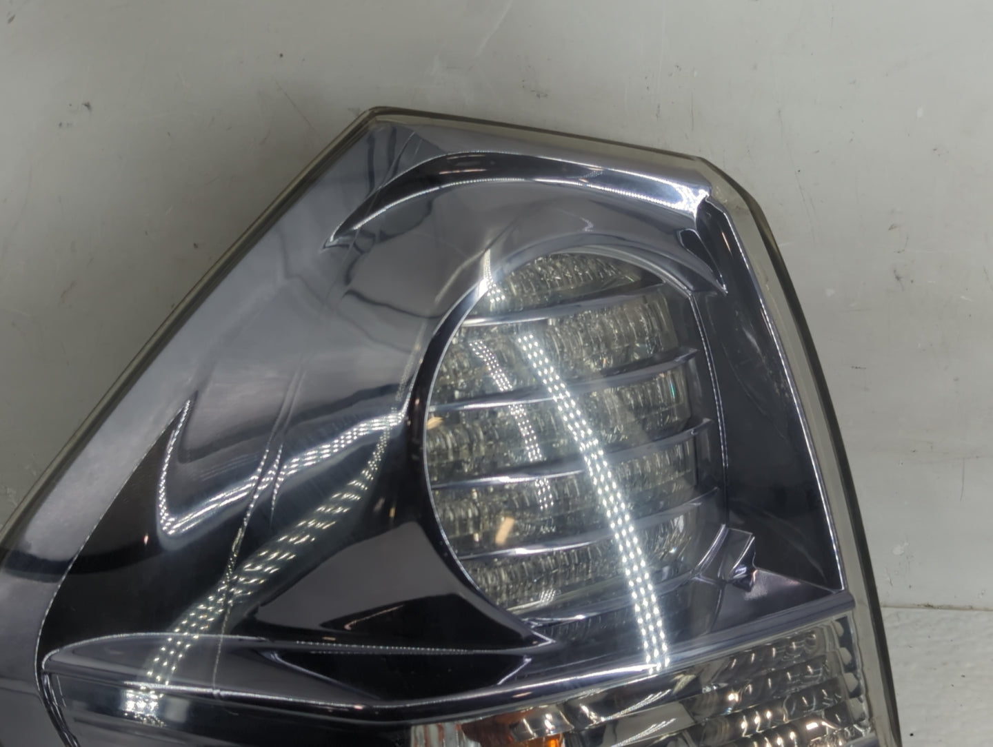 2008 Lexus Rx400h Tail Light Assembly Driver Left OEM Fits OEM Used Auto Parts - Oemusedautoparts1.com
