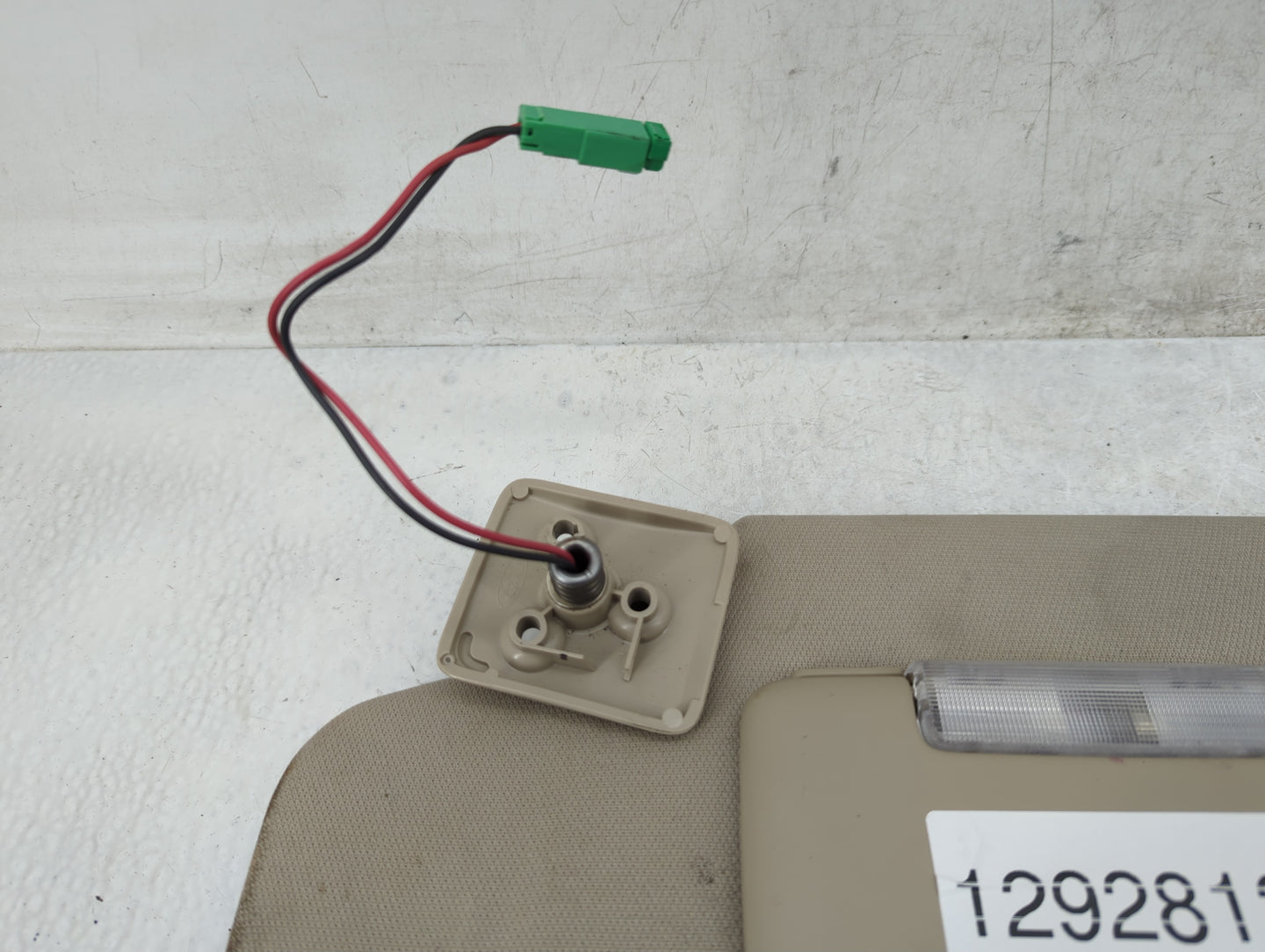 2007-2010 Lincoln Mkx Sun Visor Shade Replacement Driver Left Mirror Fits Fits 2007 2008 2009 2010 OEM Used Auto Parts - Oem