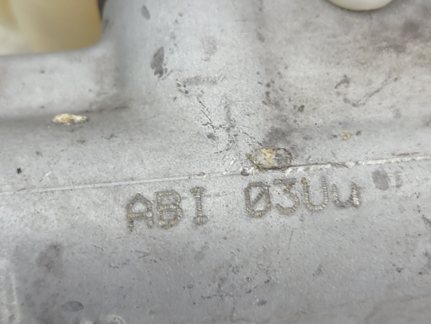 2007-2010 Lincoln Mkx Brake Master Cylinder 1490539 - Oemusedautoparts1.com