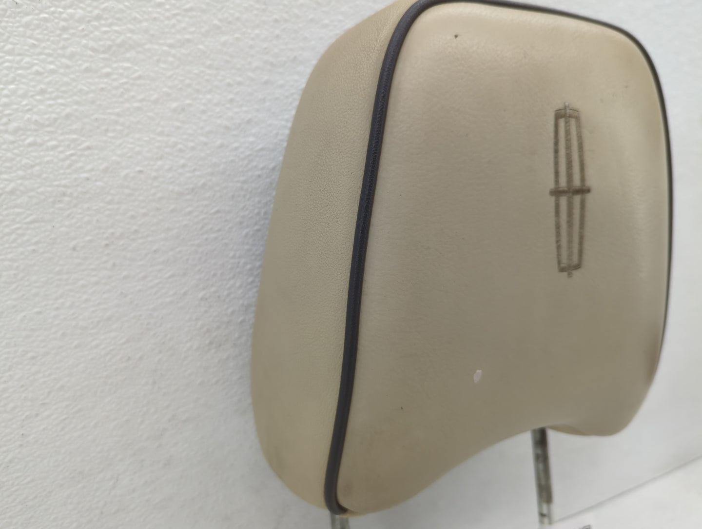 2008 Lincoln Mkx Headrest Head Rest Front Driver Passenger Seat Fits OEM Used Auto Parts - Oemusedautoparts1.com
