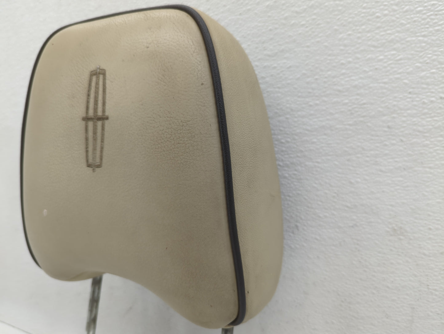 2008 Lincoln Mkx Headrest Head Rest Front Driver Passenger Seat Fits OEM Used Auto Parts - Oemusedautoparts1.com