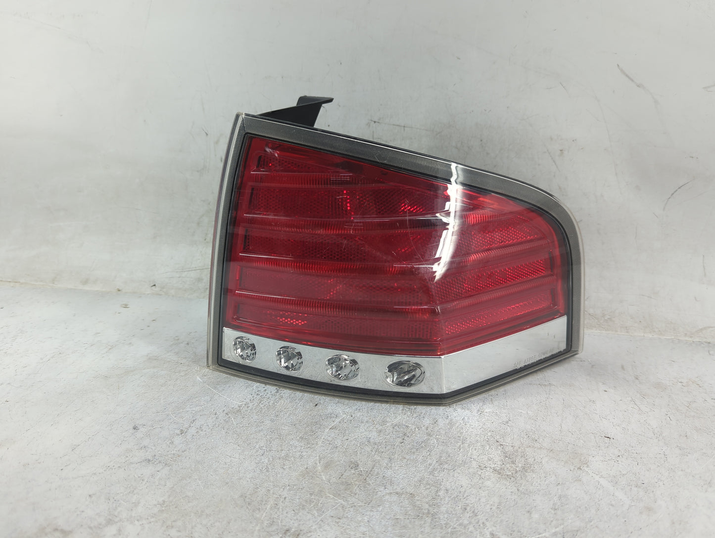 2007-2010 Lincoln Mkx Tail Light Assembly Passenger Right OEM Fits Fits 2007 2008 2009 2010 OEM Used Auto Parts - Oemusedaut