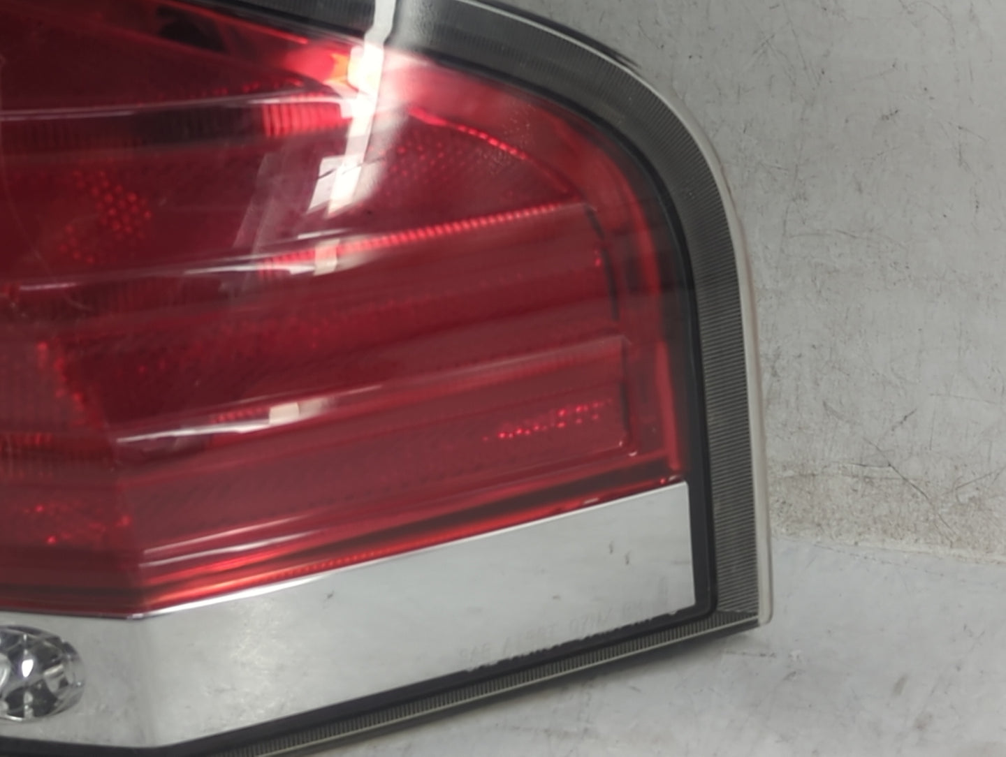 2007-2010 Lincoln Mkx Tail Light Assembly Passenger Right OEM Fits Fits 2007 2008 2009 2010 OEM Used Auto Parts - Oemusedaut