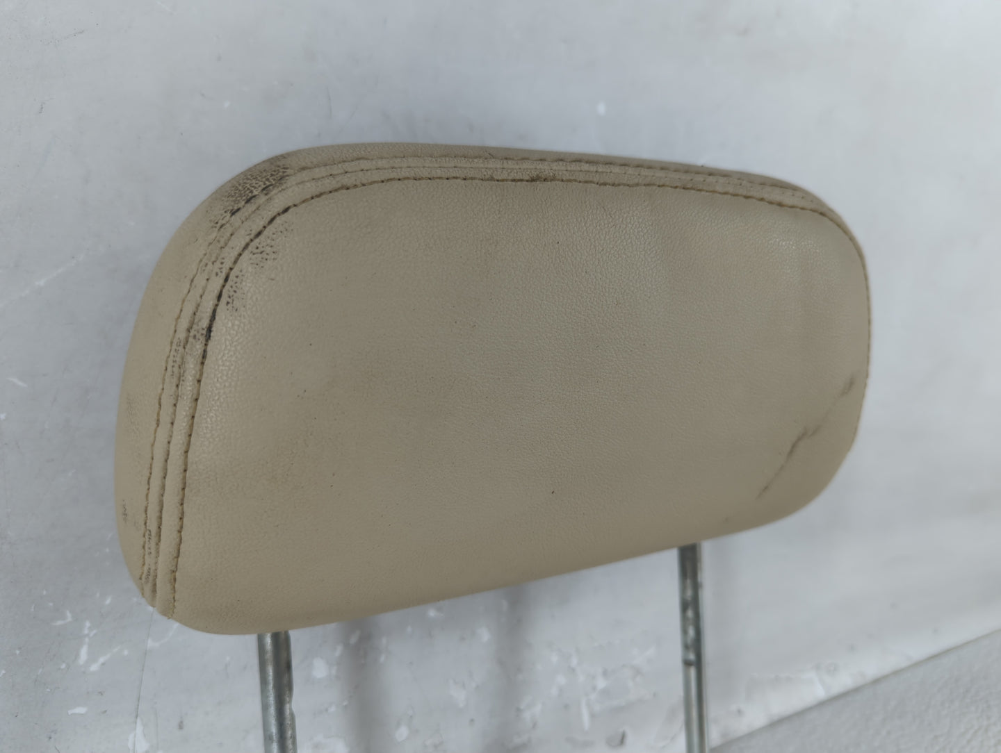 2008-2010 Lincoln Mkx Headrest Head Rest Rear Seat Fits Fits 2008 2009 2010 OEM Used Auto Parts - Oemusedautoparts1.com