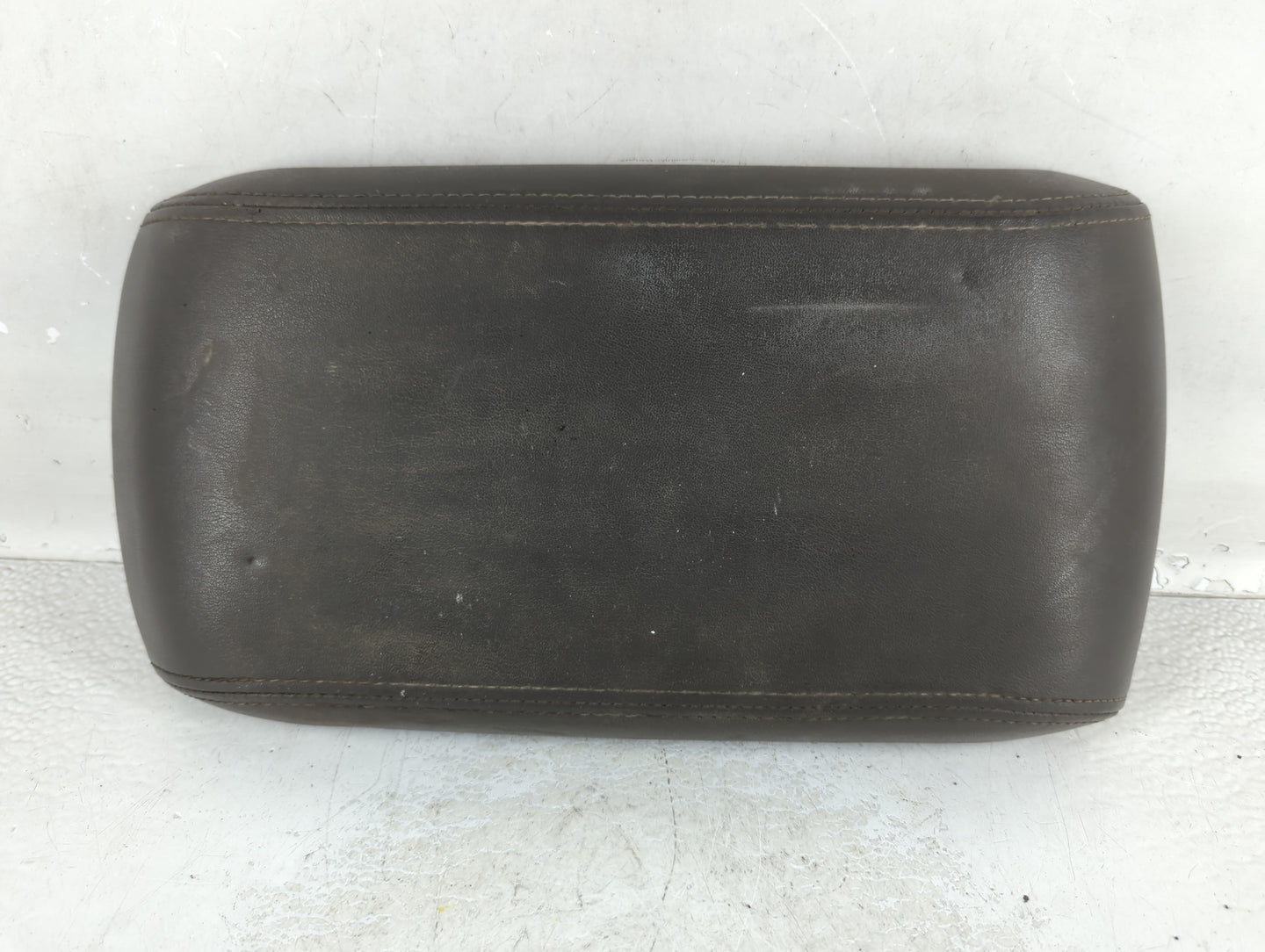 2008 Lincoln Mkx Center Console Armrest Cover Lid Fits OEM Used Auto Parts - Oemusedautoparts1.com