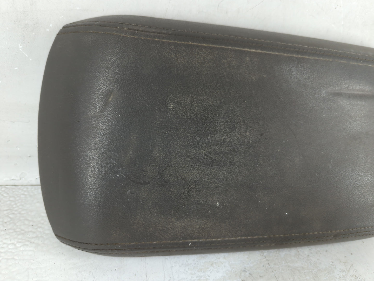 2008 Lincoln Mkx Center Console Armrest Cover Lid Fits OEM Used Auto Parts - Oemusedautoparts1.com