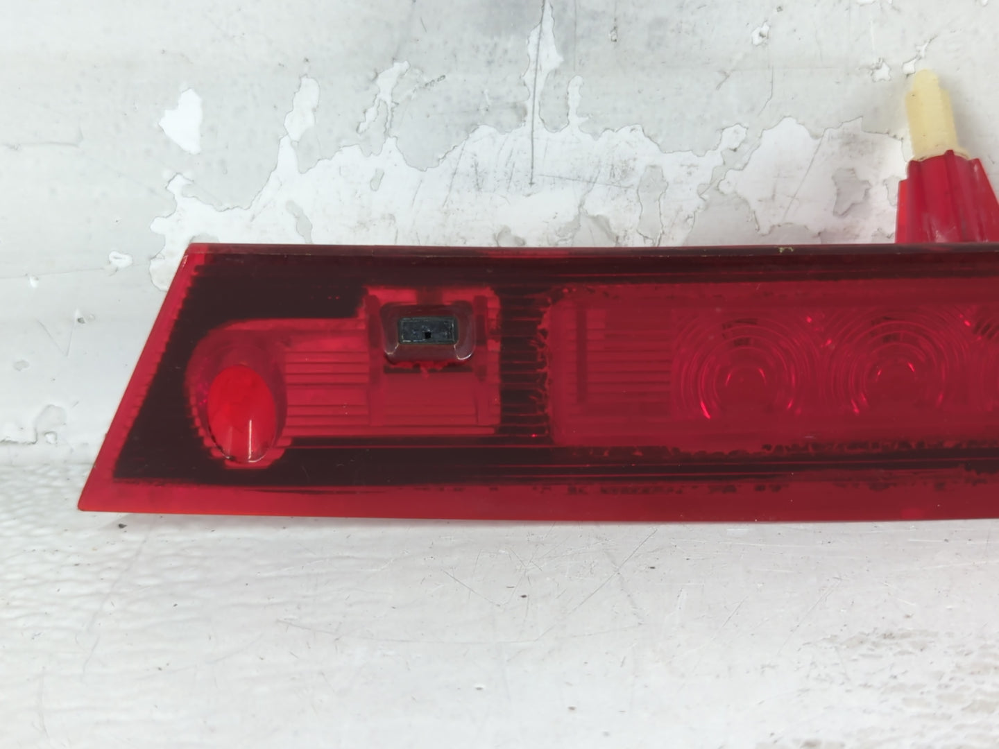 2008 Lincoln Mkx Third Brake Light Tail Light Fits OEM Used Auto Parts - Oemusedautoparts1.com