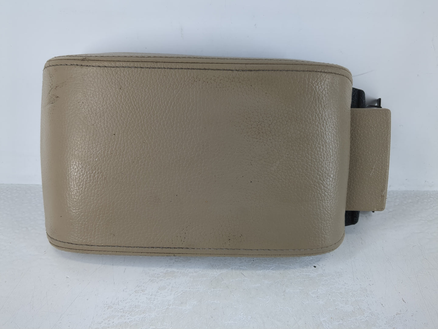 2007-2009 Lincoln Mkz Center Console Armrest Cover Lid Fits Fits 2006 2007 2008 2009 OEM Used Auto Parts - Oemusedautoparts1