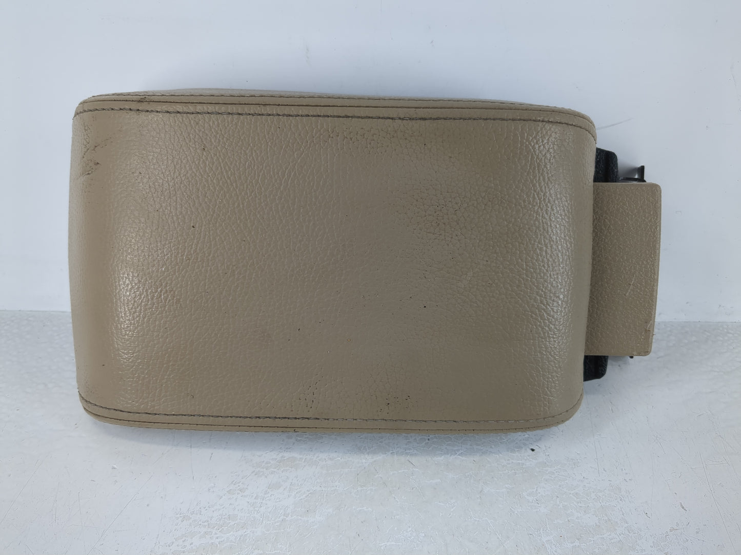 2007-2009 Lincoln Mkz Center Console Armrest Cover Lid Fits Fits 2006 2007 2008 2009 OEM Used Auto Parts - Oemusedautoparts1