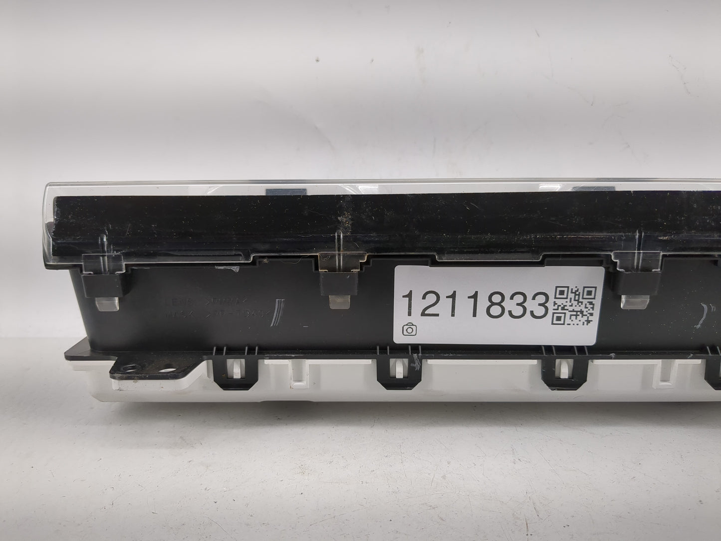 2008-2009 Lincoln Mkz Instrument Cluster Speedometer Gauges Fits Fits 2008 2009 OEM Used Auto Parts - Oemusedautoparts1.com