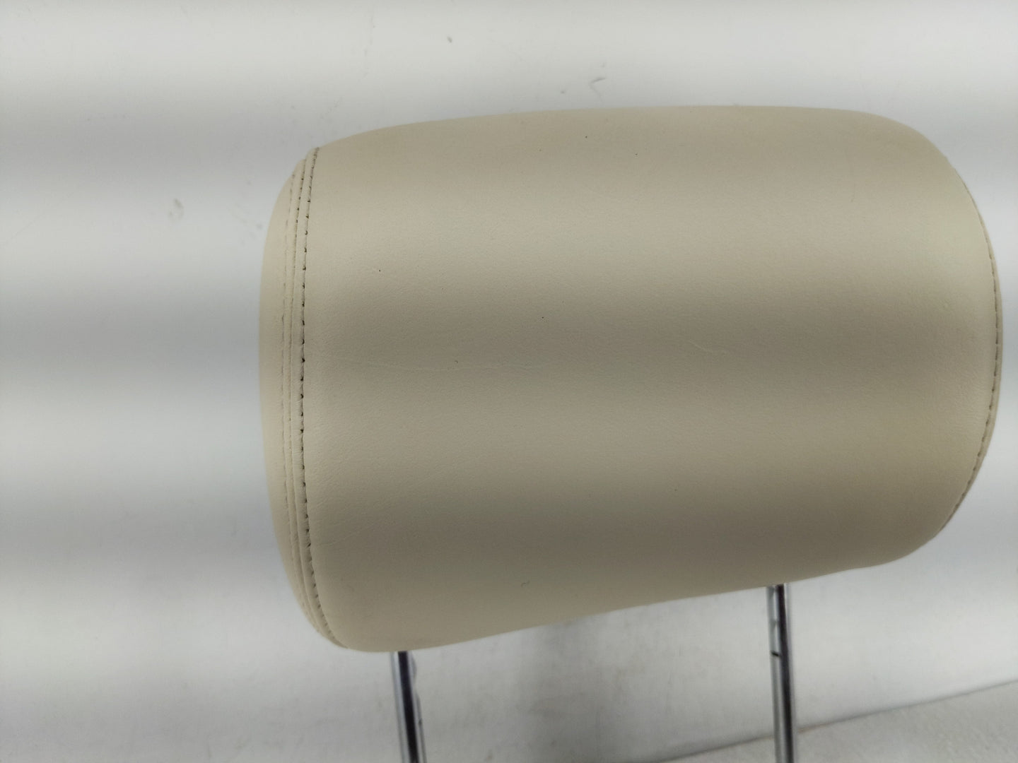 2008 Lincoln Mkz Headrest Head Rest Rear Seat Fits OEM Used Auto Parts - Oemusedautoparts1.com