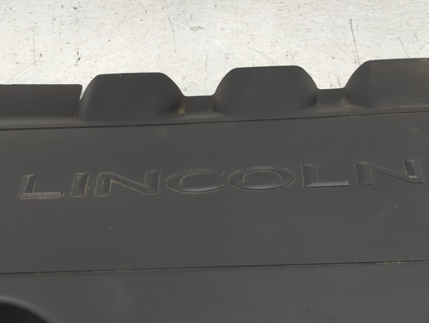2008 Lincoln Mkz Engine Cover - Oemusedautoparts1.com