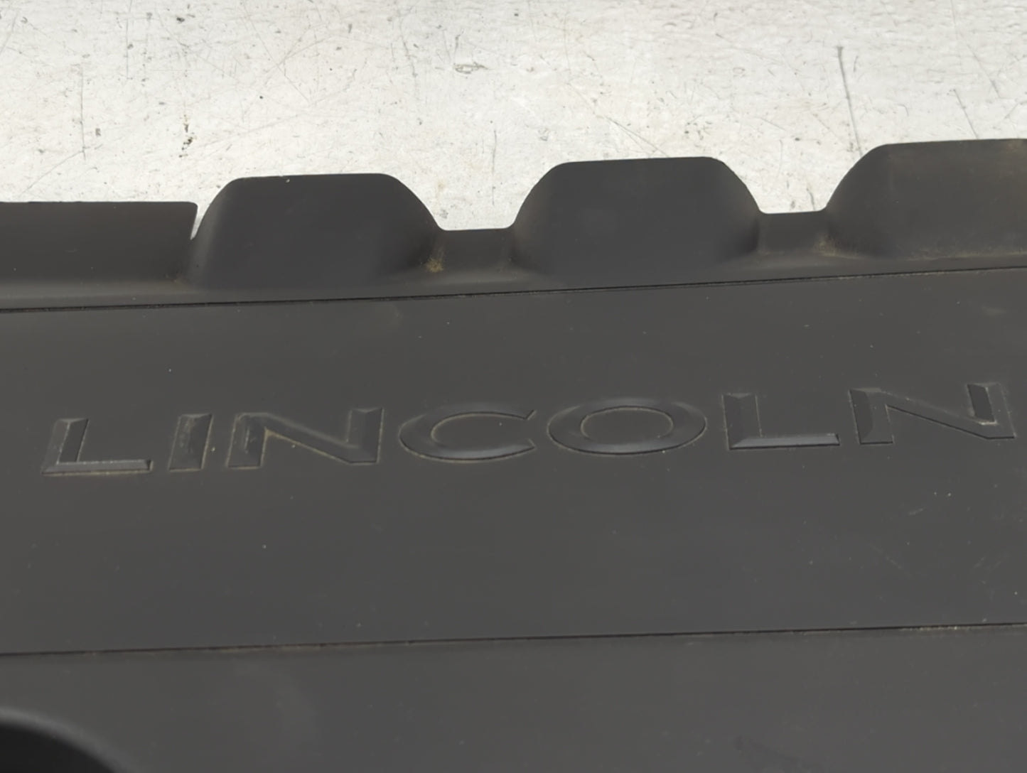 2008 Lincoln Mkz Engine Cover - Oemusedautoparts1.com